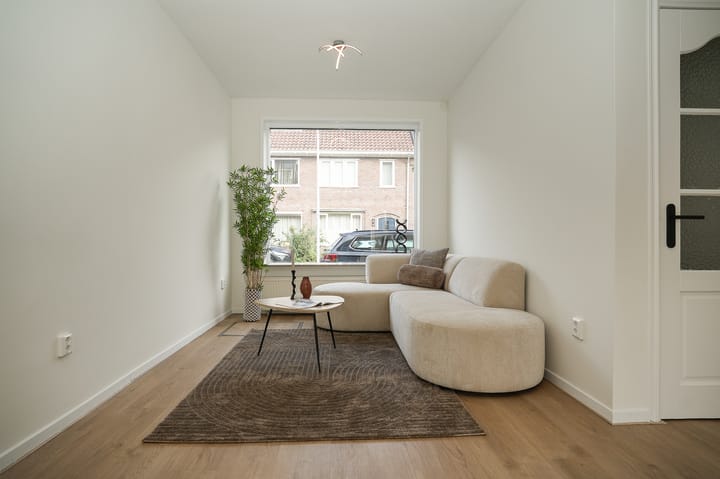 Photo 3 of Schoenerstraat 38