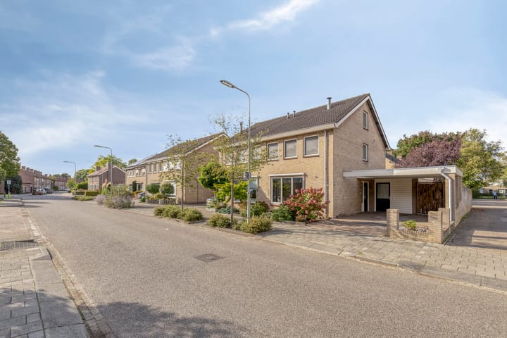Hoekwoning te koop: Adelaar 109, Oss