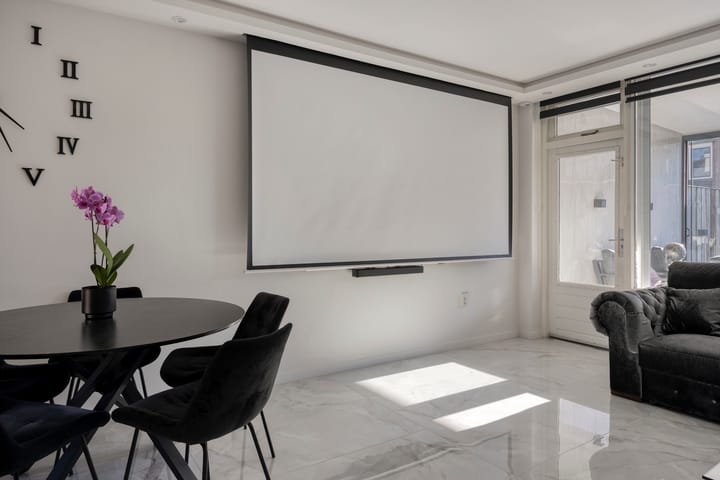 Tussenwoning te koop: Kapellerhof 55, Roermond