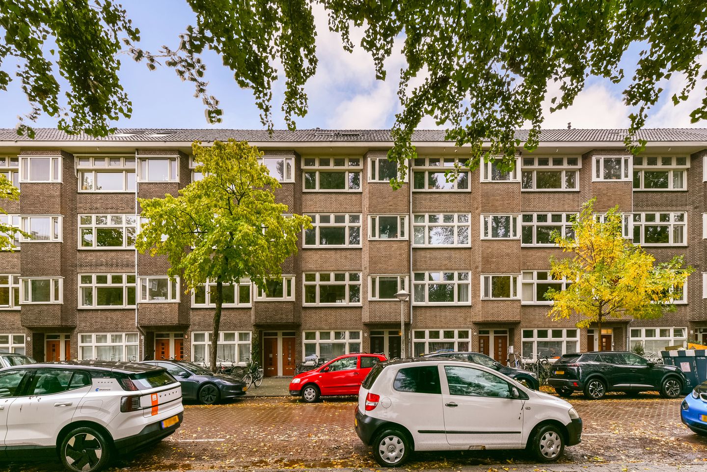 Photo 5 of Hunzestraat 63-1