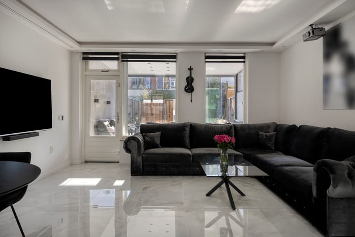 Tussenwoning te koop: Kapellerhof 55, Roermond