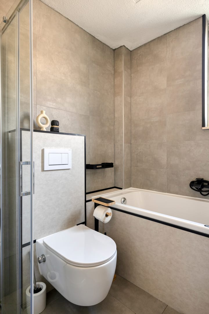 Tussenwoning te koop: Kapellerhof 55, Roermond