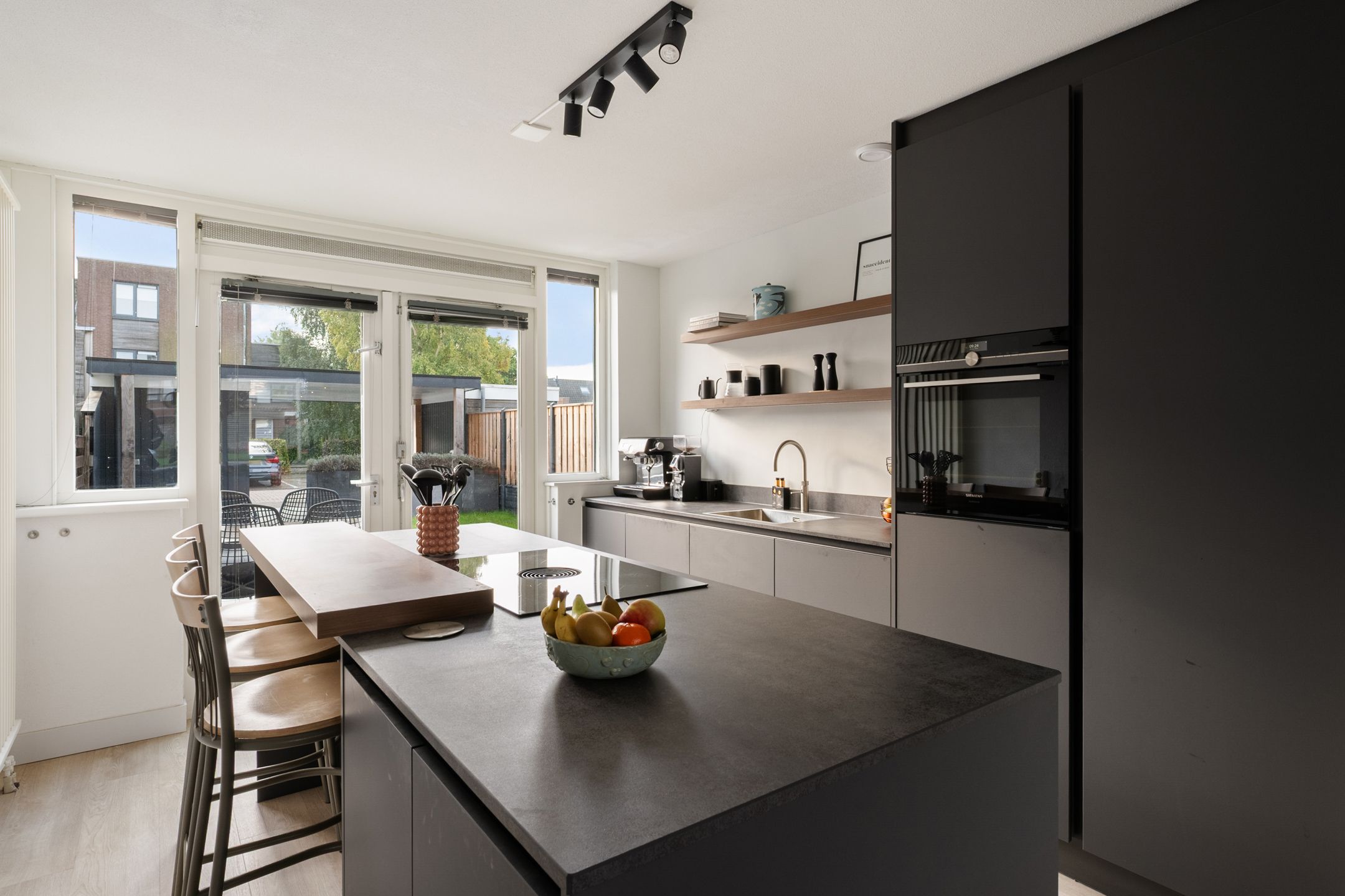 Photo 3 of van Swietenstraat 3