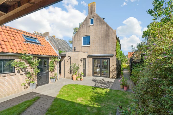 Vrijstaande woning te koop: Schoolstraat 28, Putten