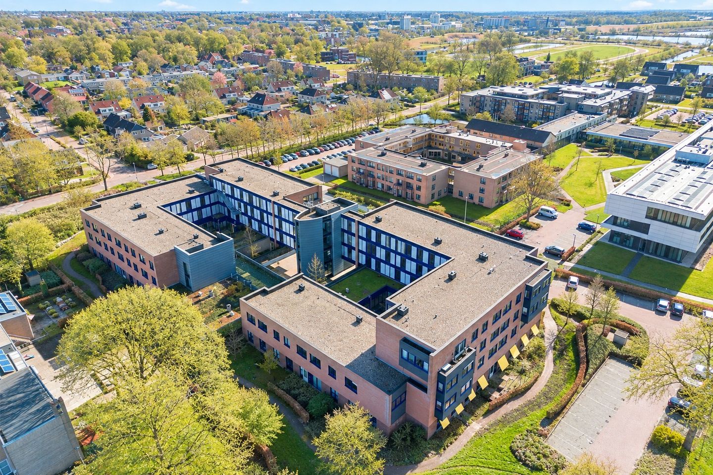 View photo 3 of Prinses Margrietstraat 51-55