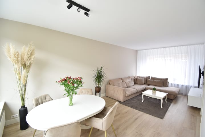 Tussenwoning te koop: Pastoor Vinkesteynstraat 48, Kwintsheul