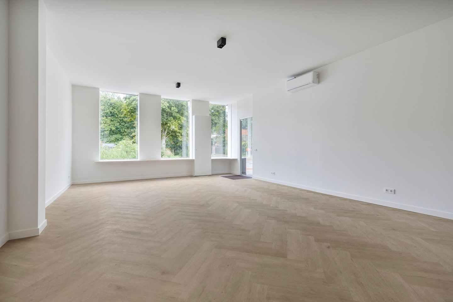 Bekijk foto 2 van Taalstraat 67