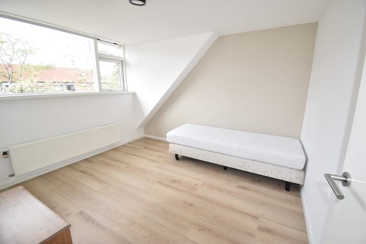 Tussenwoning te koop: Pastoor Vinkesteynstraat 48, Kwintsheul