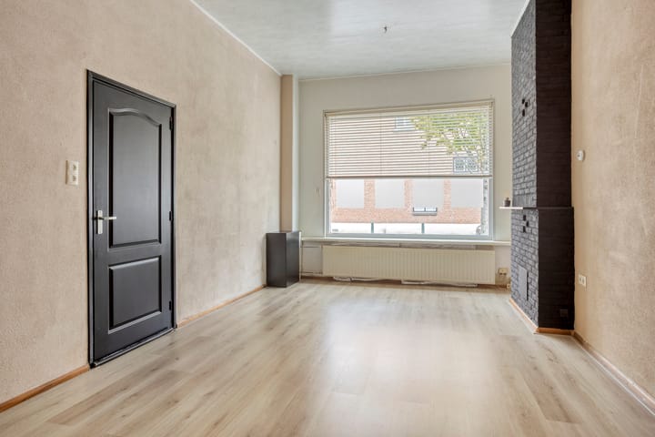 Vrijstaande woning te koop: Oostdam 10, Steenbergen (Nb)