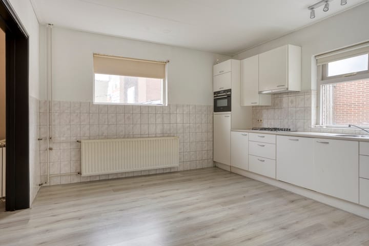 Vrijstaande woning te koop: Oostdam 10, Steenbergen (Nb)