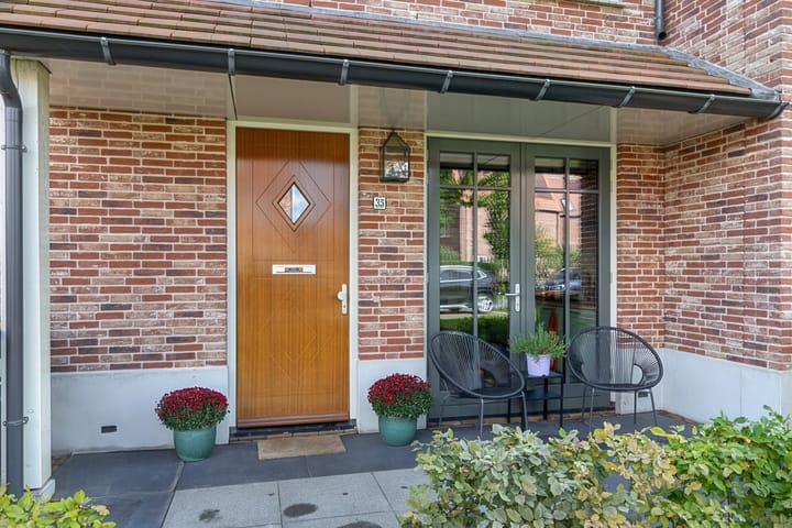 Tussenwoning te koop: Cederhout 35, Waddinxveen