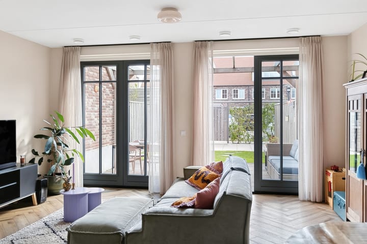 Tussenwoning te koop: Cederhout 35, Waddinxveen
