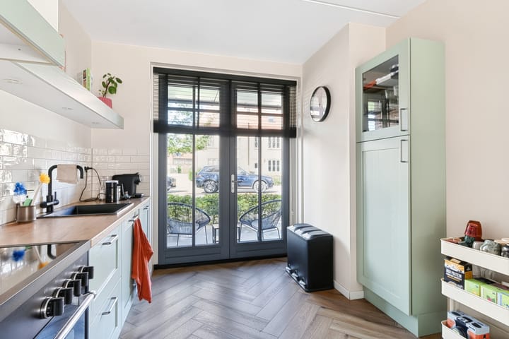 Tussenwoning te koop: Cederhout 35, Waddinxveen