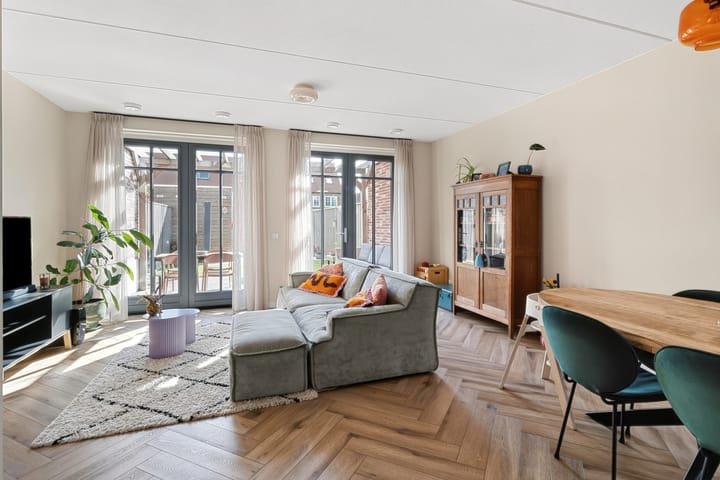 Tussenwoning te koop: Cederhout 35, Waddinxveen