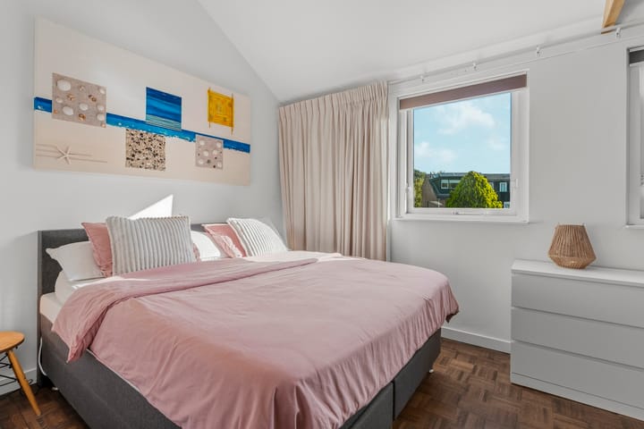 Tussenwoning te koop: Grasmeent 68, Almere
