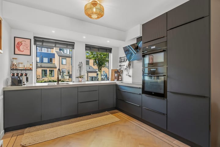 Tussenwoning te koop: Grasmeent 68, Almere