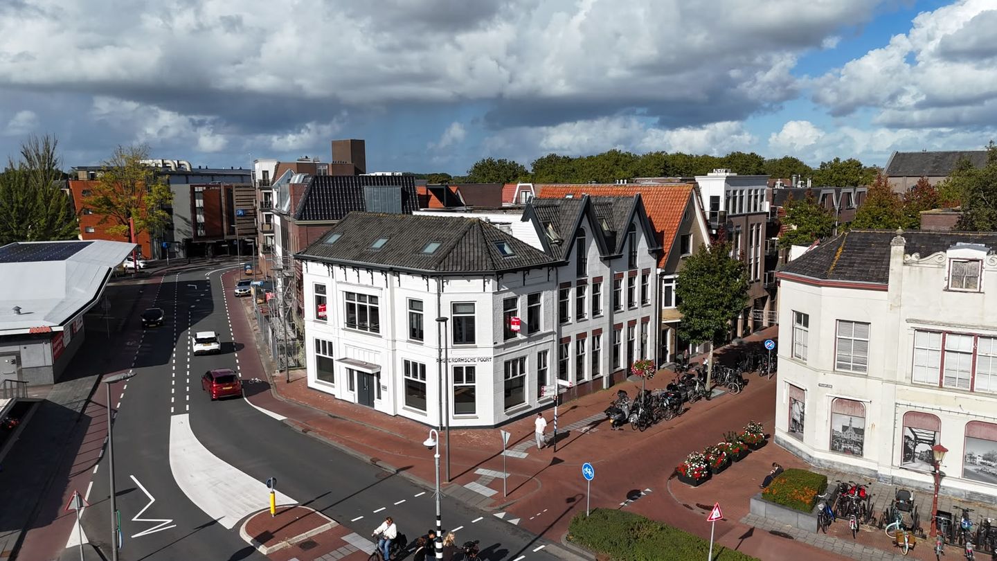 Bekijk foto 3 van Tramplein 8