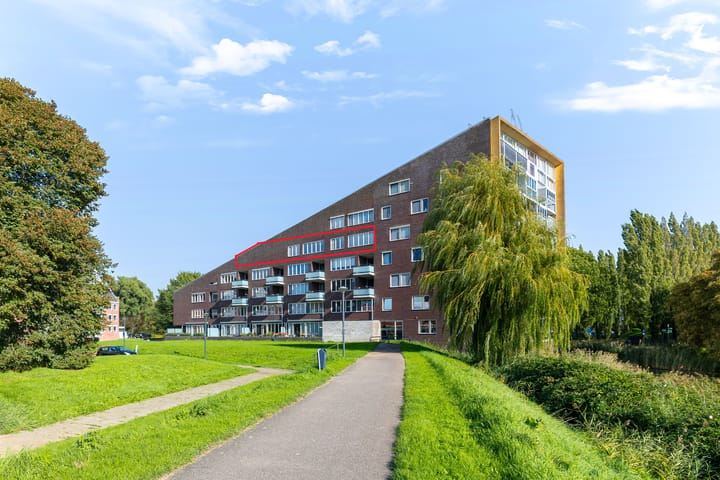 Appartement te koop: Binnenluiendijk 45, Hoorn