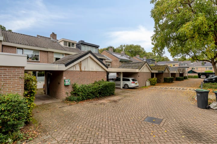 Tussenwoning te koop: Bremlaan 70, Oss