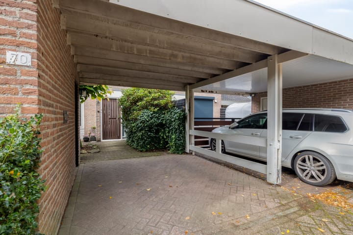 Tussenwoning te koop: Bremlaan 70, Oss