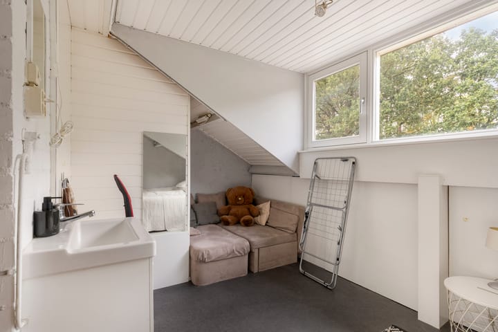 Tussenwoning te koop: Bremlaan 70, Oss