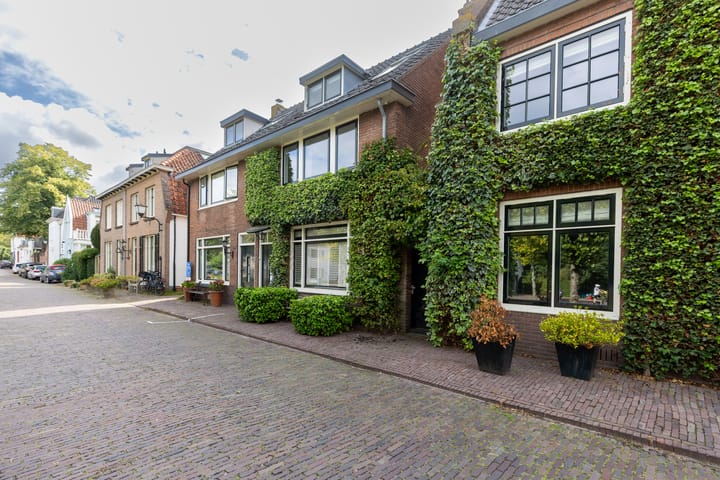 Twee-onder-één-kap te koop: Nieuwe Haven 19, Naarden