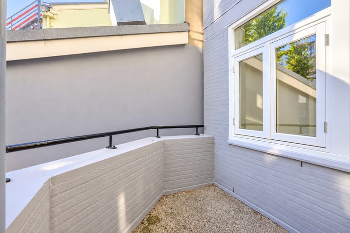 Appartement te huur: Tweede van Swindenstraat 212, Amsterdam