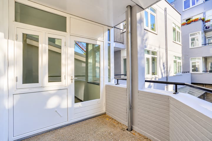 Appartement te huur: Tweede van Swindenstraat 212, Amsterdam