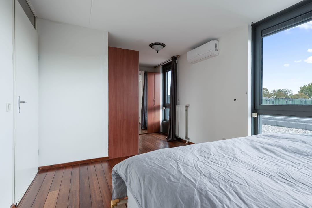 Photo 41 of Korenwolfstraat 43