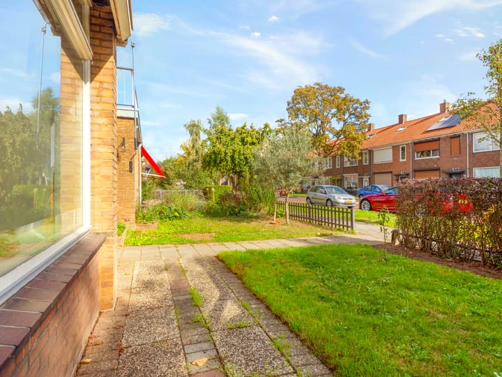 Tussenwoning te koop: Ranonkelstraat 30, Arnhem