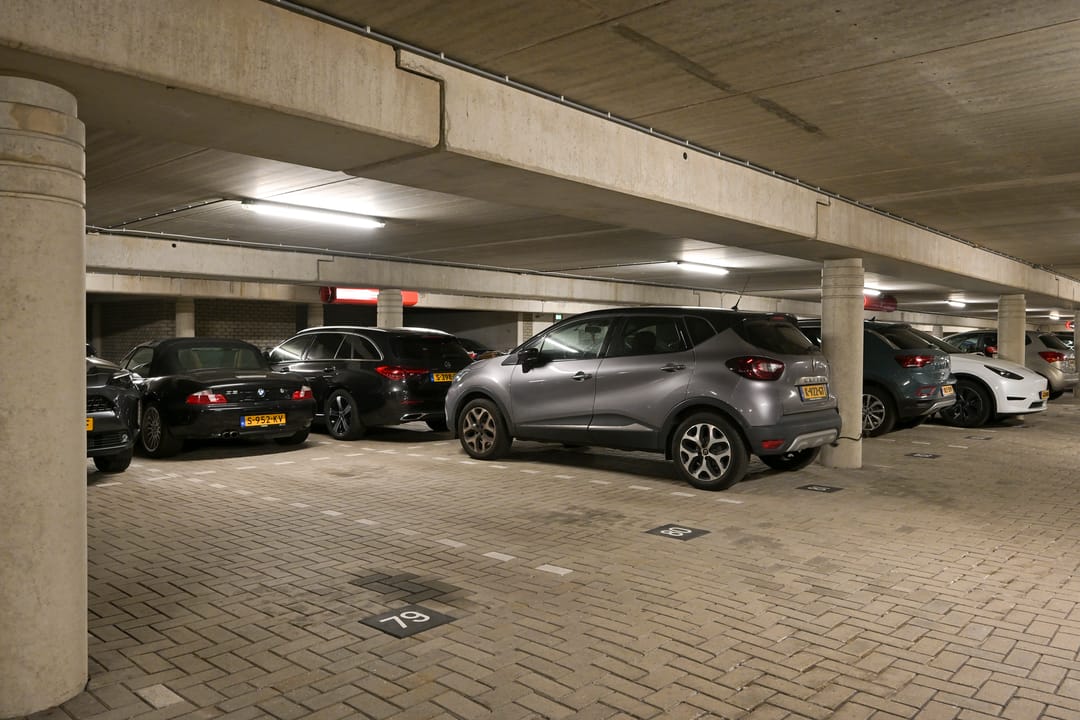 Photo 32 of Burgemeester De Monchyplein 228