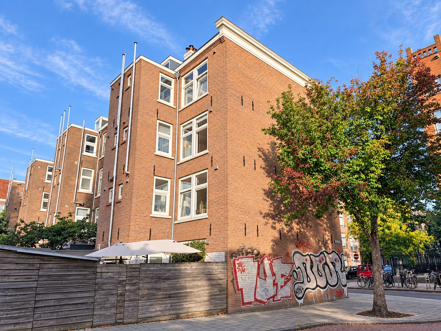 Bekijk foto 3 van Tolstraat 142-HL