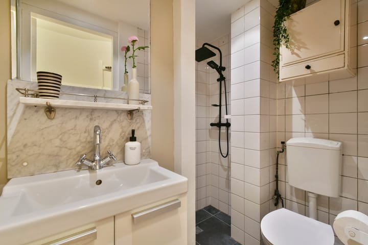 Appartement te koop: Bestevâerstraat 147-1, Amsterdam