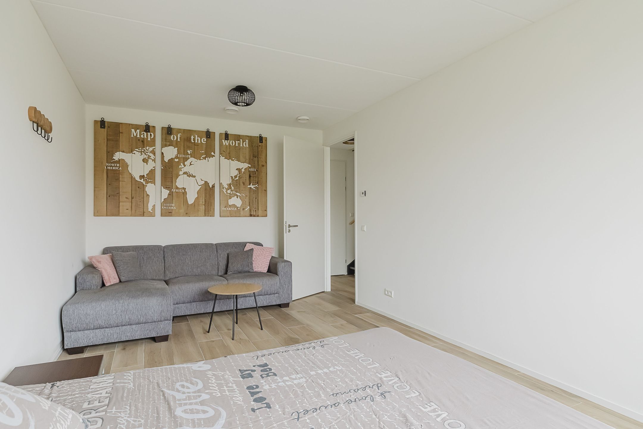 Photo 42 of Barend Cohenstraat 17