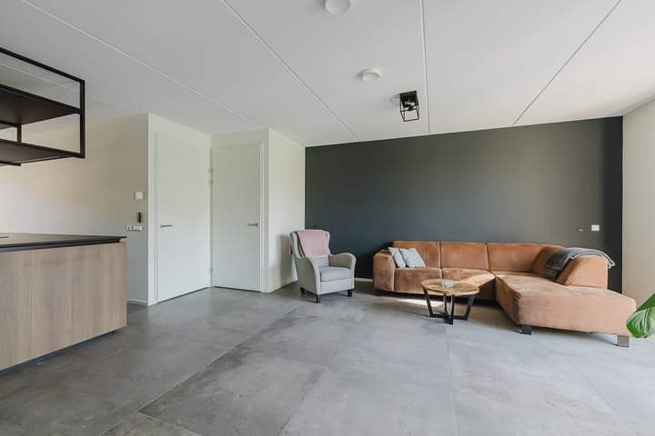 Tussenwoning te koop: Barend Cohenstraat 17, Breda