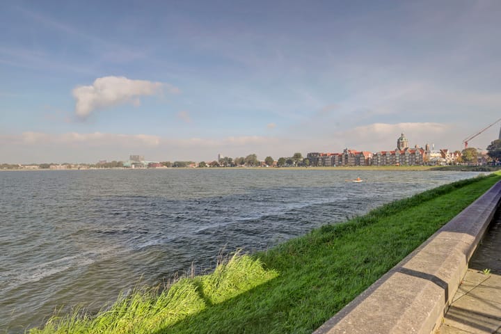 Tussenwoning te koop: Visserseiland 159, Hoorn
