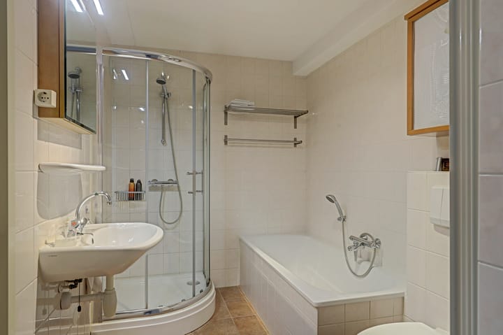 Tussenwoning te koop: Visserseiland 159, Hoorn