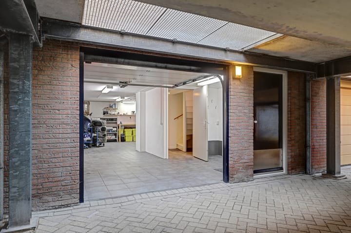 Tussenwoning te koop: Visserseiland 159, Hoorn