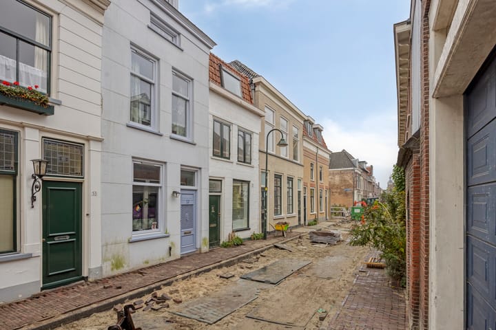 Tussenwoning te koop: Dirklangenstraat 49, Delft