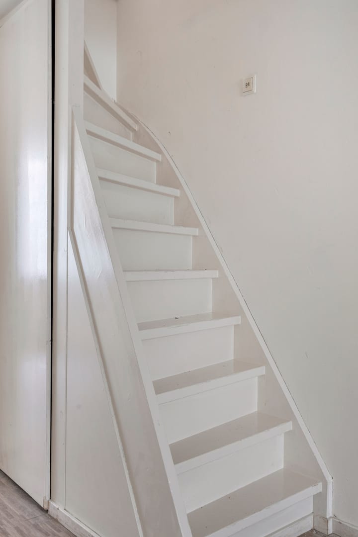 Tussenwoning te koop: Dirklangenstraat 49, Delft