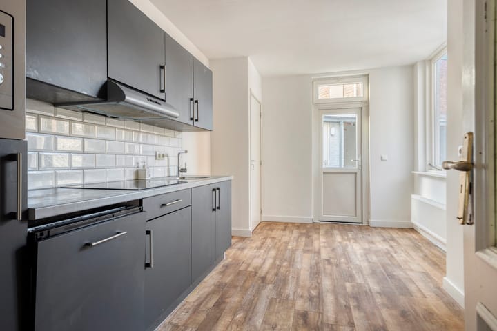 Tussenwoning te koop: Bolwerk 11, Sas Van Gent