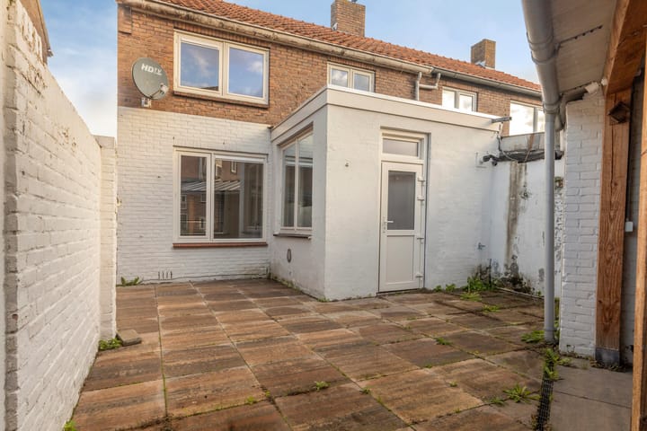 Tussenwoning te koop: Bolwerk 11, Sas Van Gent