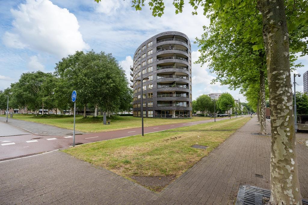Foto 1 van Marga Klompéhof 71