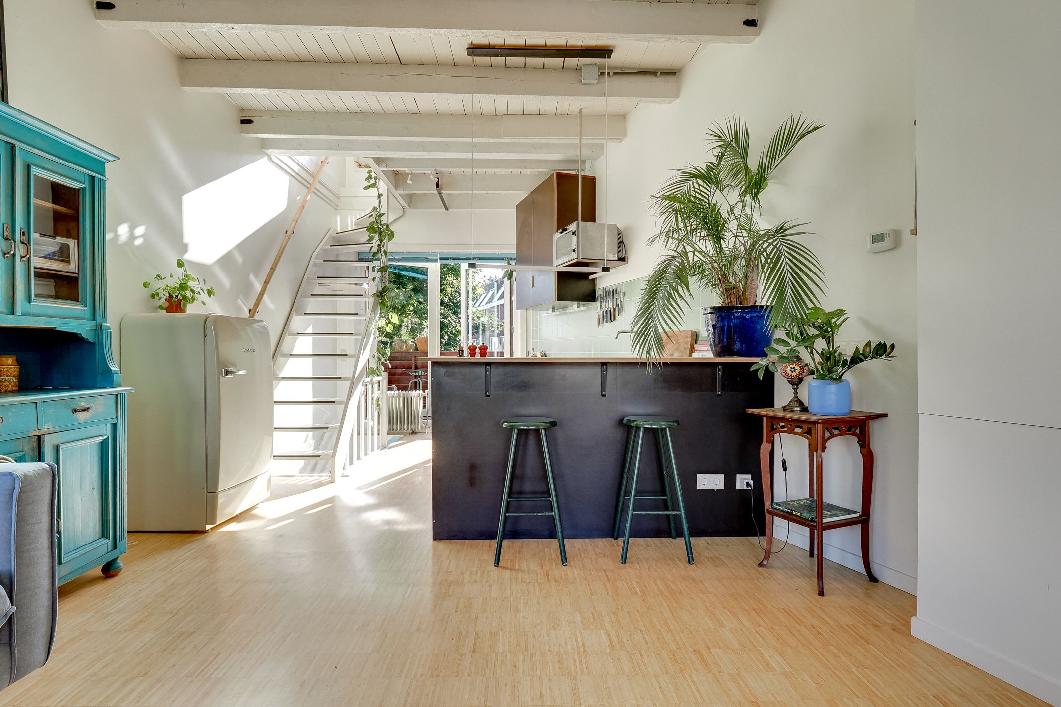 Photo 27 of Surinamestraat 128