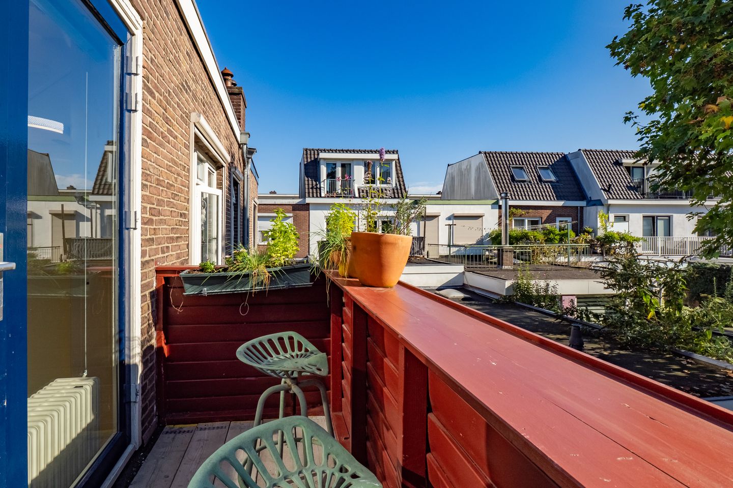 Photo 35 of Surinamestraat 128