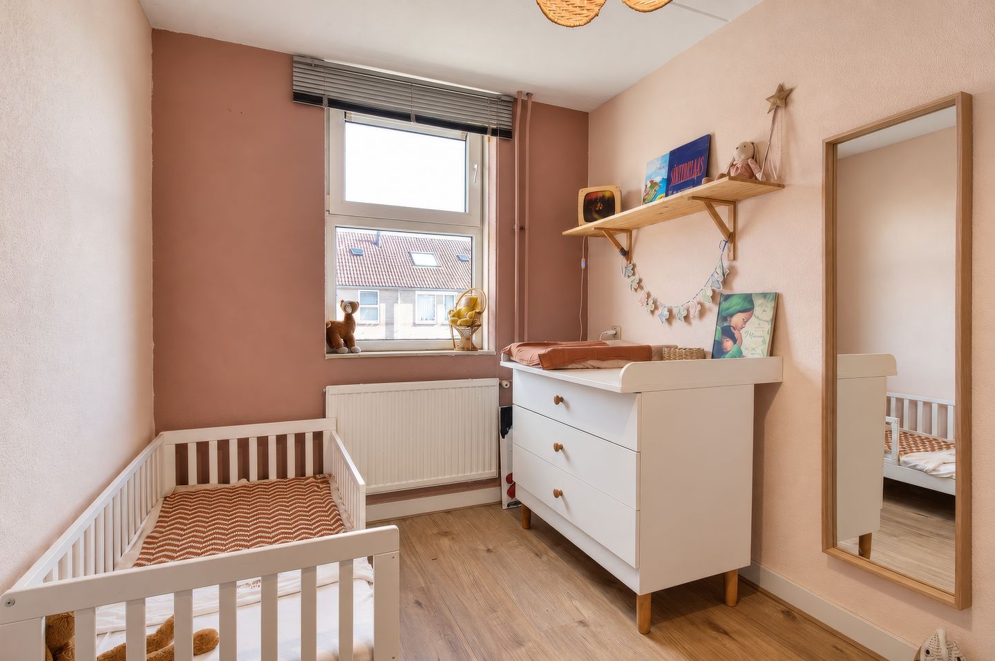 Photo 20 of Vanghoutstraat 16