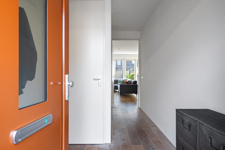 Tussenwoning te koop: Jan Luykenstraat 25, Leeuwarden