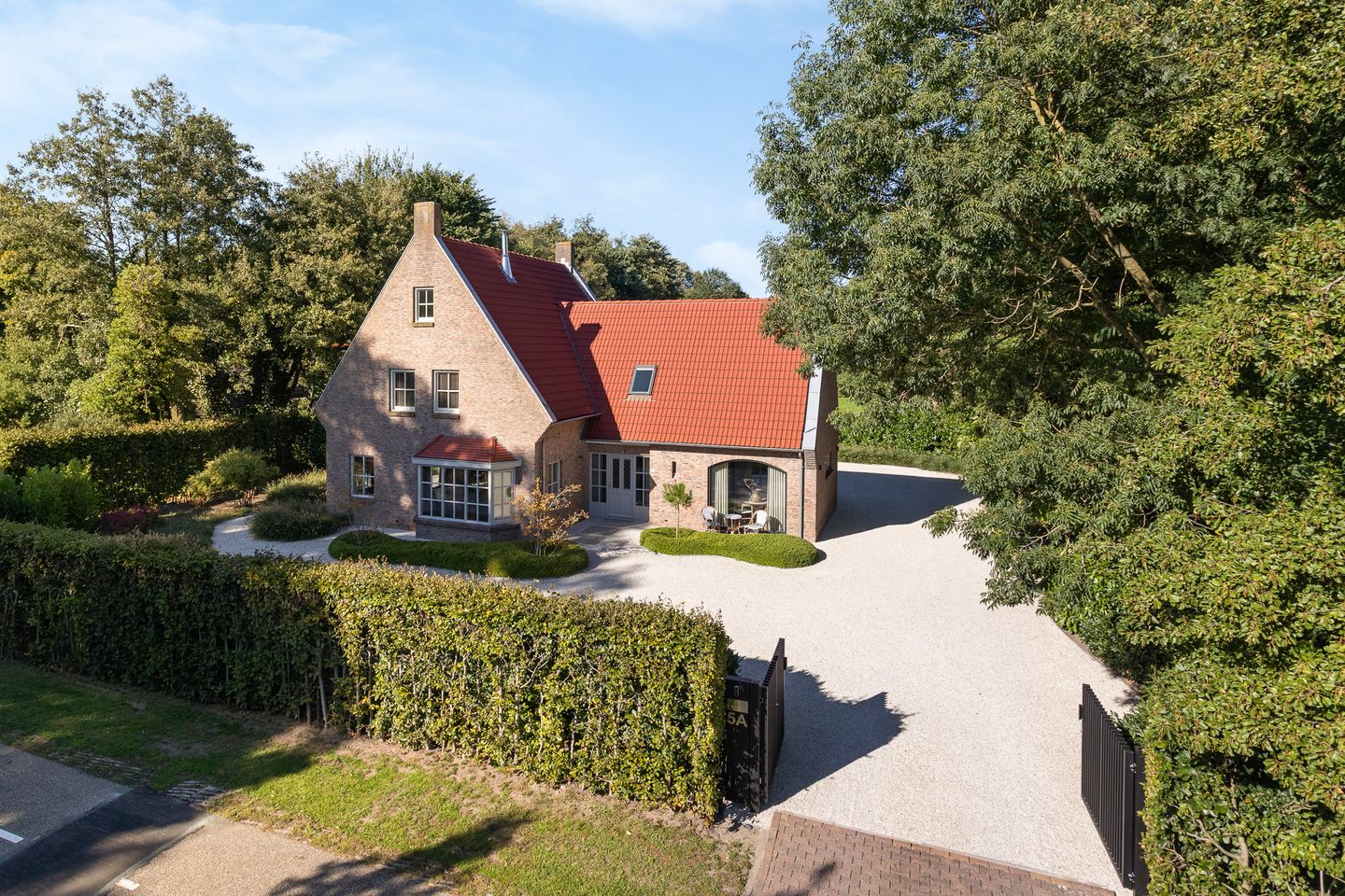 View photo 1 of Burenweg 5-a