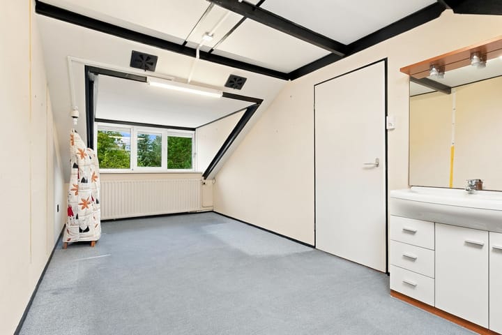 Tussenwoning te koop: Breeuwer 63, Hoorn