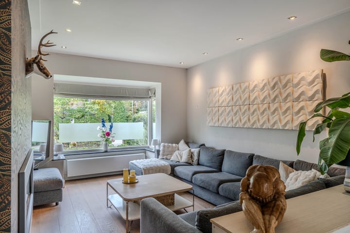 Vrijstaande woning te koop: Van Limburg Stirumstraat 17, Huizen